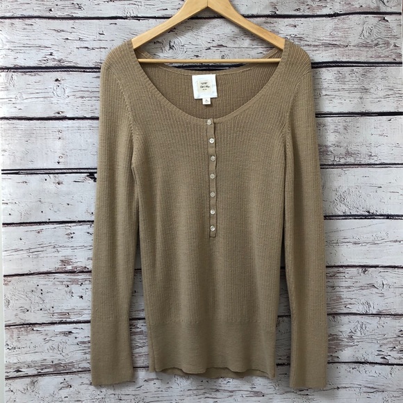 Old Navy Women's Crew Neck Sweater🙂 - Picture 1 of 6